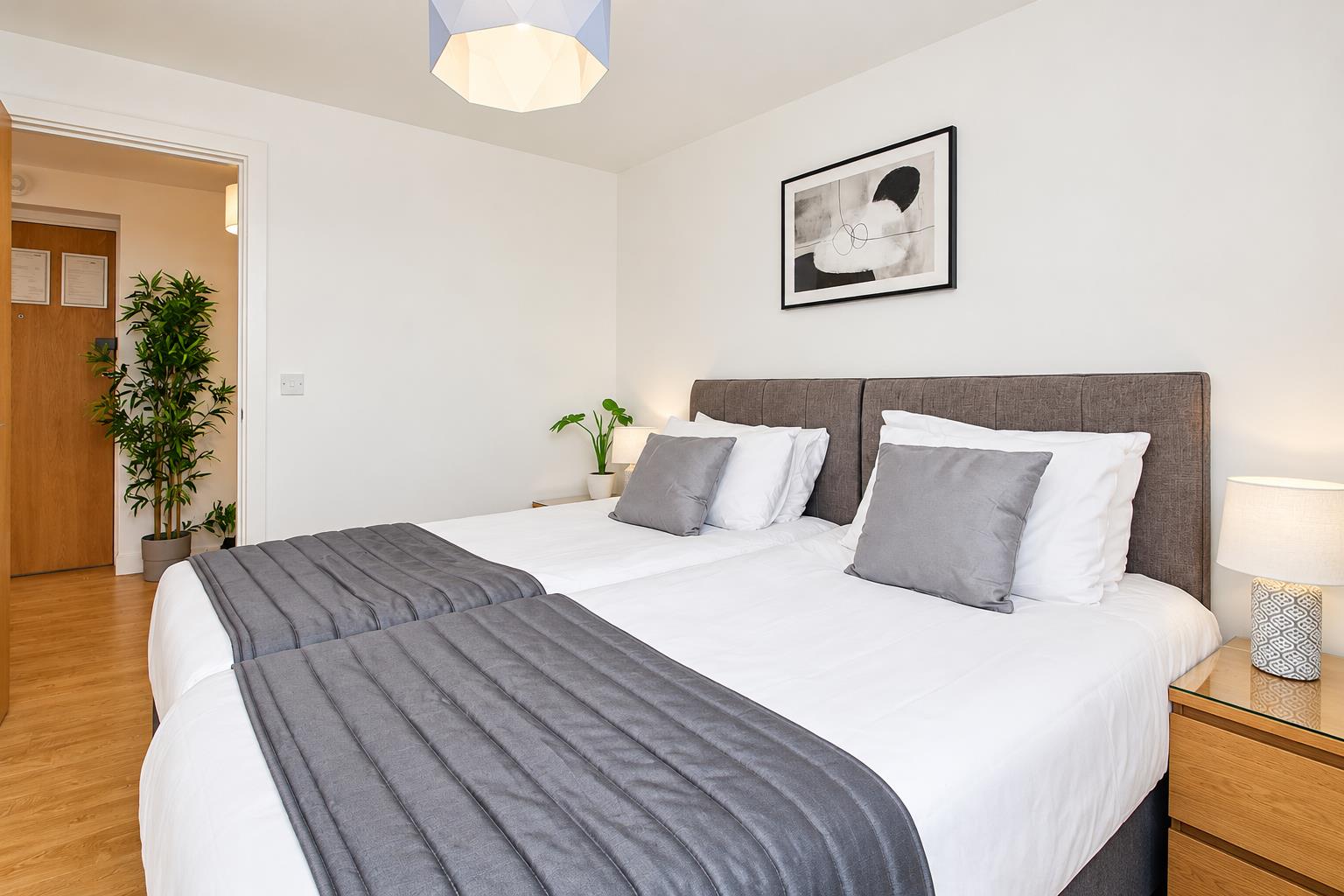 10 Merrivale Mews, Milton Keynes